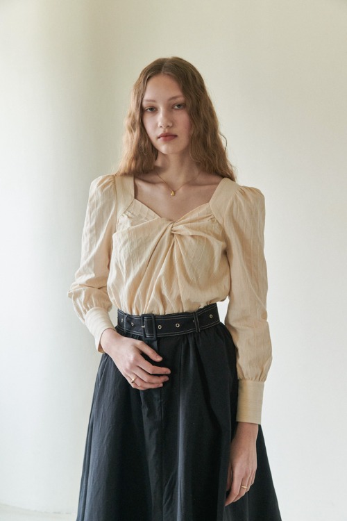 [Sample] Vintage ribbon blouse (beige)